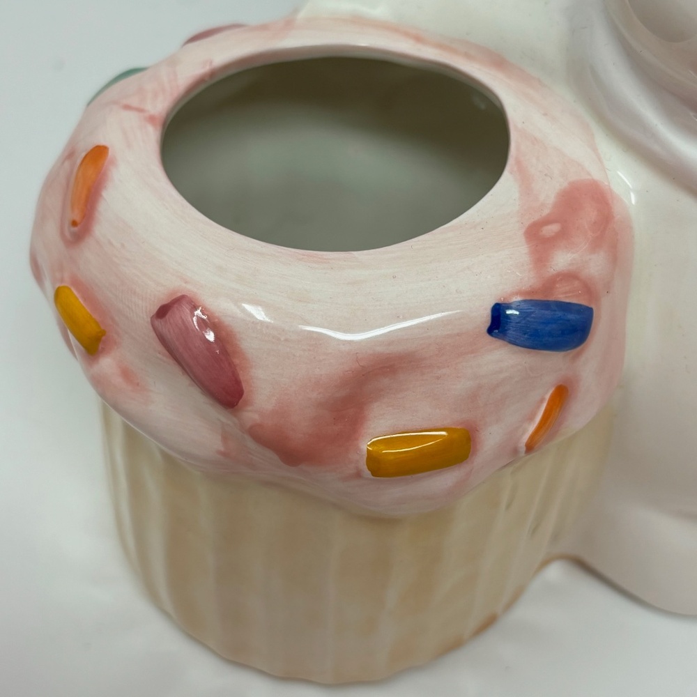 Pilsbury Dough Boy Vintage Kitchen Utensil Holder Funfetti Cupcake 1992 Taiwan - Picture 4 of 11